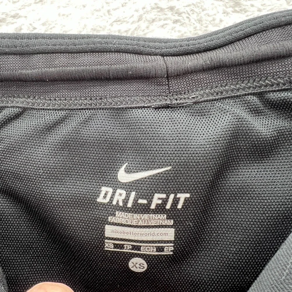 Nike‎ Capri Pants Womens XS Black 24x16 Athletic Pants Stretch Gym Running